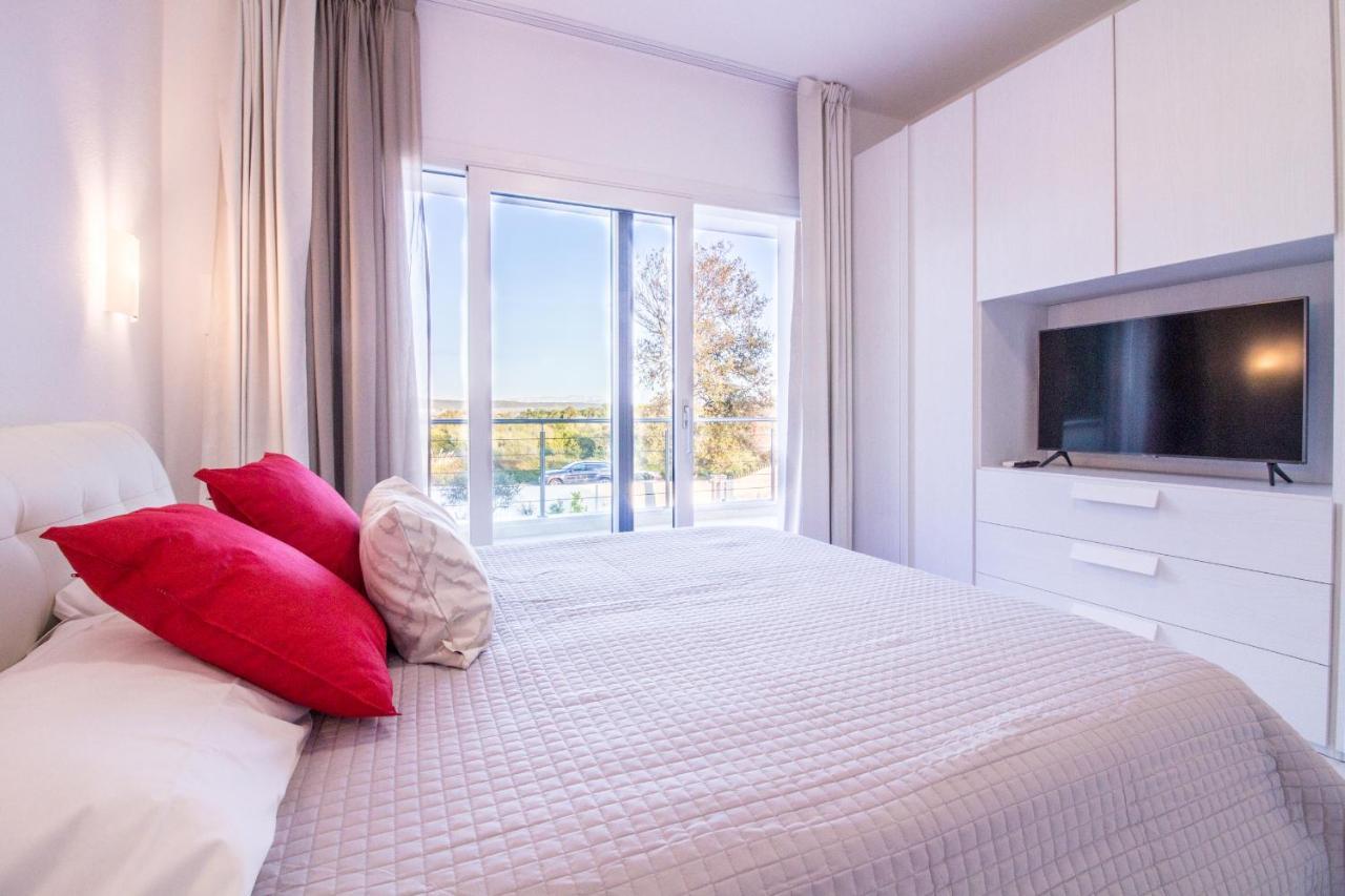 Double Room Pool View