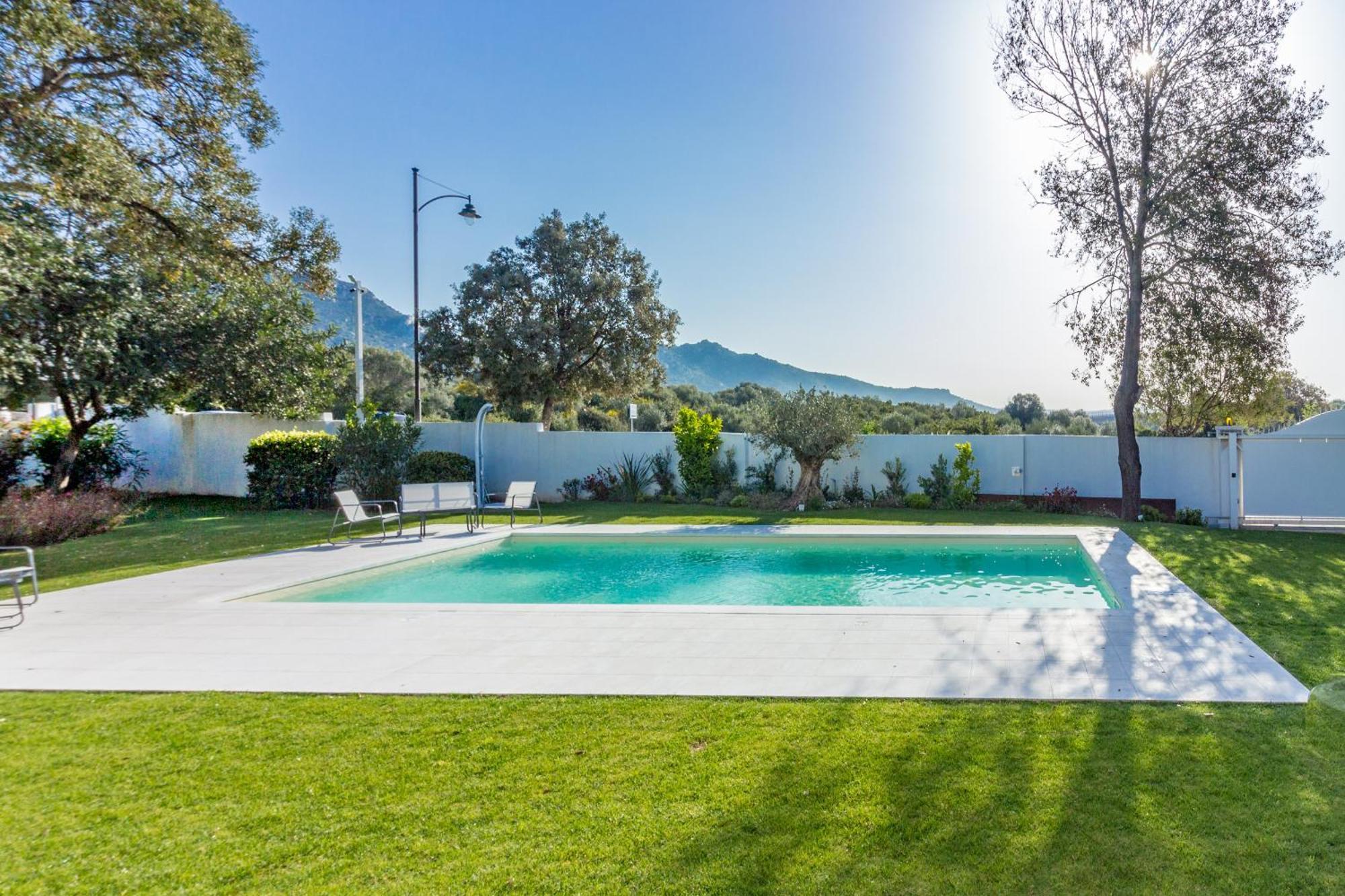Double Room Pool View
