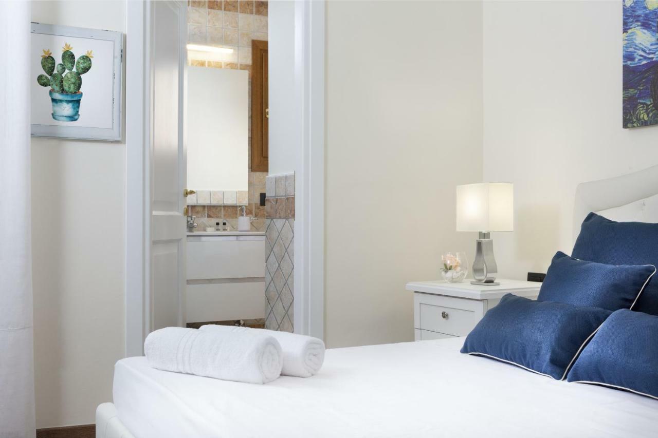 Deluxe Queen Suite