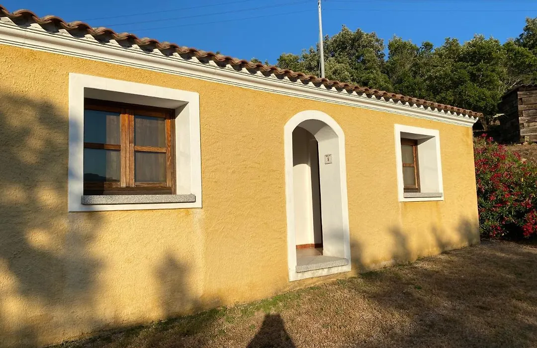 Li Paduleddi Country Guest House-1
