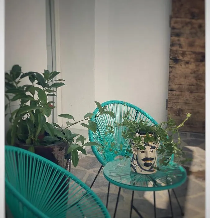 Tierra Guesthouse-1
