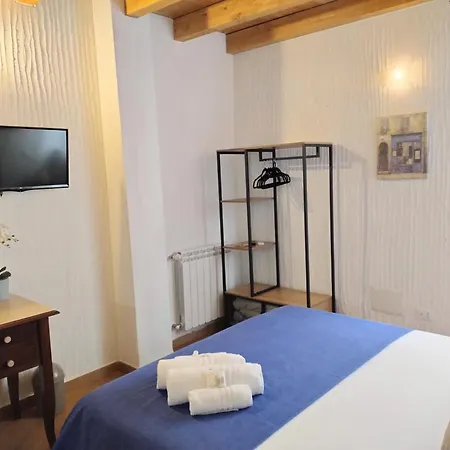 Holmann Suite & Rooms-3