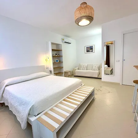 Lotto 16 - Guest House-2