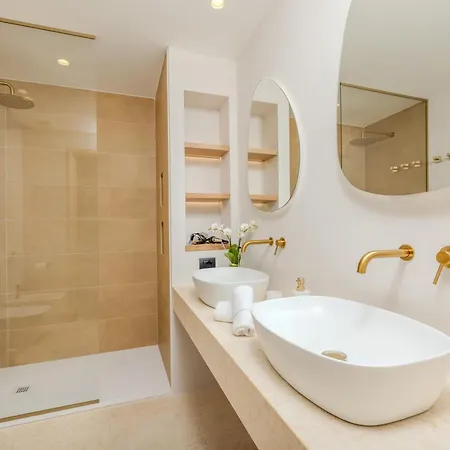Antares Rooms And Suites-2