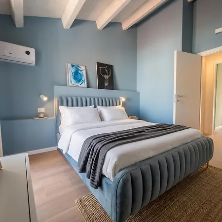 Les Chambres de Françoise Guest House-2
